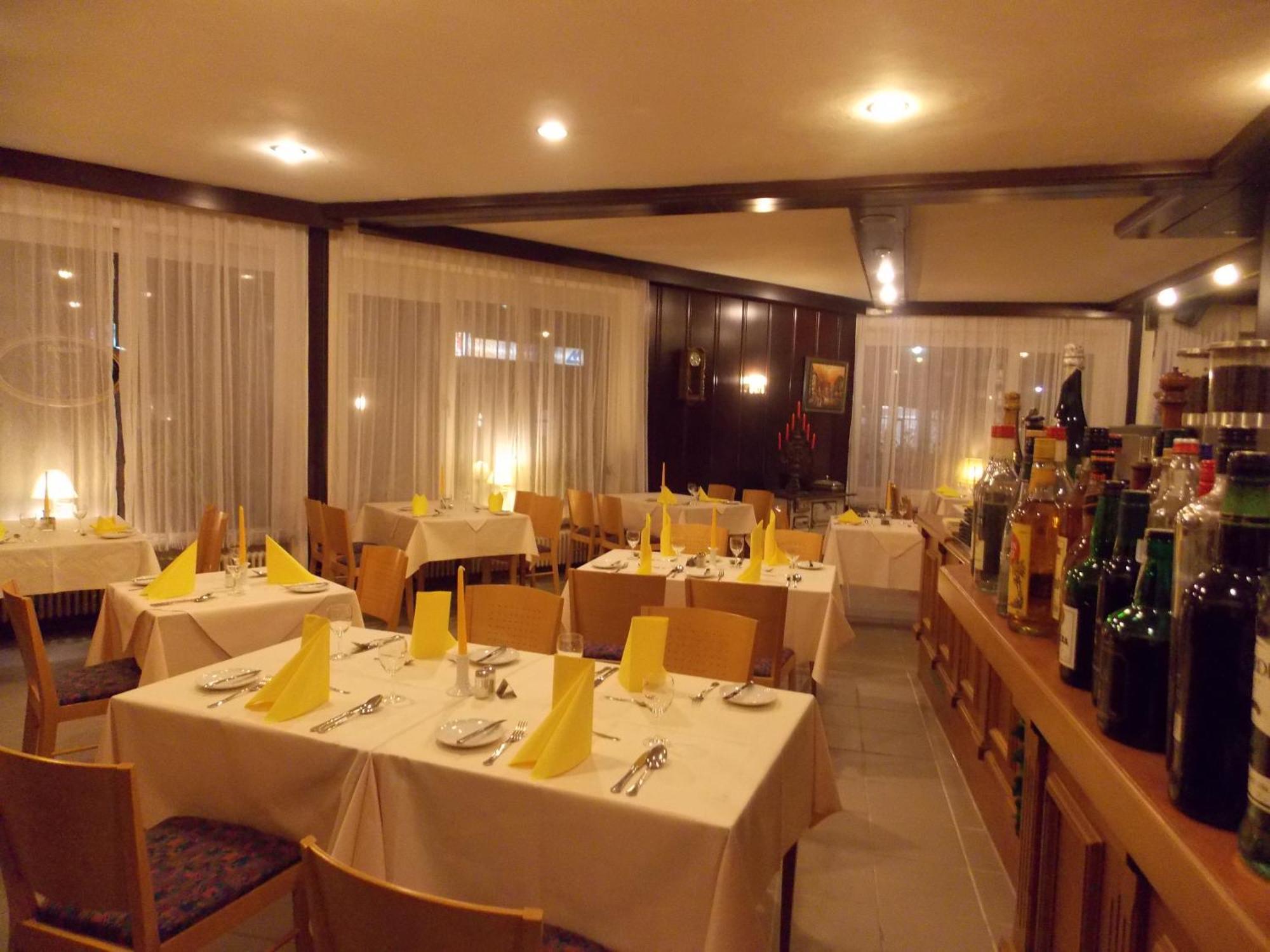 Hotel Krone Traisen Bagian luar foto