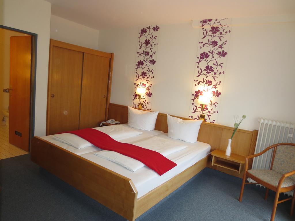 Hotel Krone Traisen Bagian luar foto